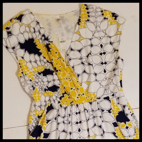 🆕️Gap "Distorted Dawn" Maxi Wrap Dress 8 - Picture 4 of 12